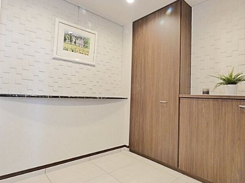 玄関　※別部屋の参考写真です