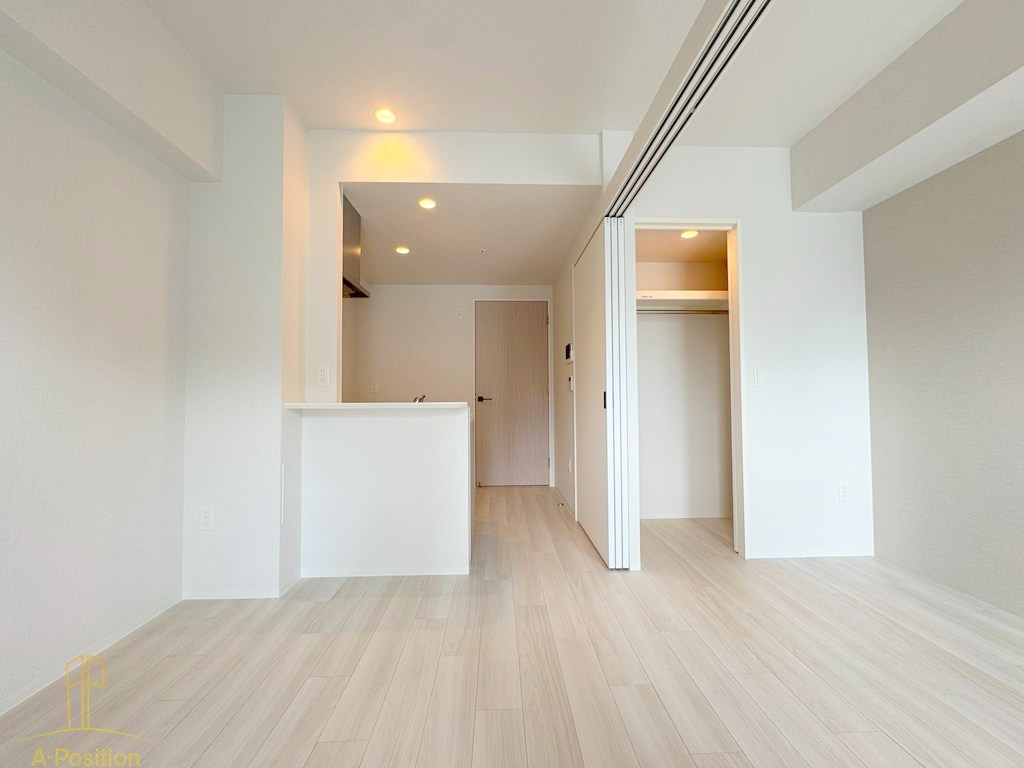 居室・リビング　コンフォリア・リヴ大阪本町