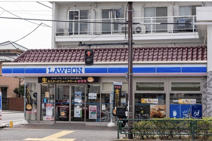 コンビニ　ローソン杉並善福寺一丁目店（コンビニ）まで750m