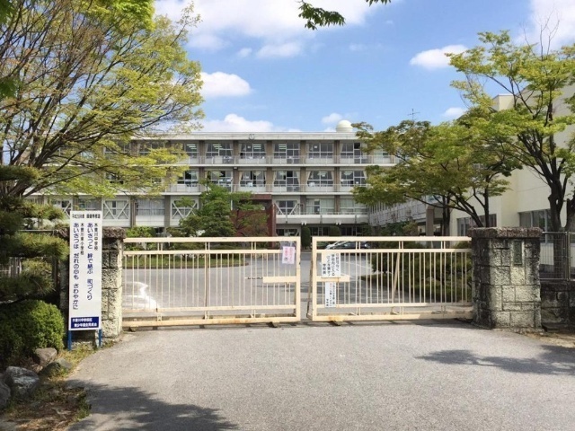 中学校　一宮市立木曽川中学校（中学校）まで1148m