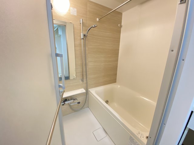 バス・シャワールーム　同一タイプです。