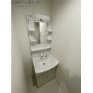 洗面設備　独立洗面台付で便利！