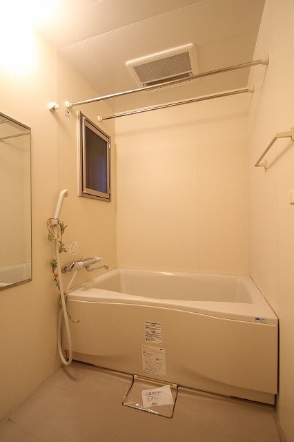 バス・シャワールーム　同物件別号室