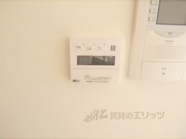 その他設備　給湯器リモコン