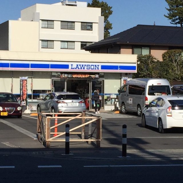コンビニ　ローソン市川新田一丁目店（コンビニ）まで456m