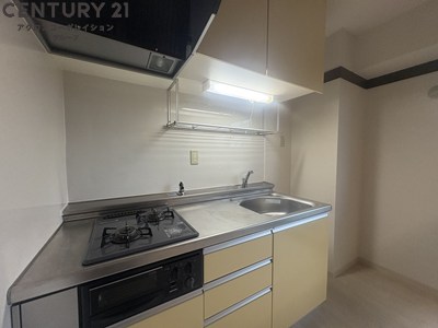 キッチン　2口ガスコンロ付で機能的なキッチンです！