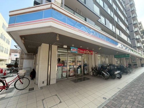 コンビニ　ローソン JR尼崎駅前店（コンビニ）まで445m