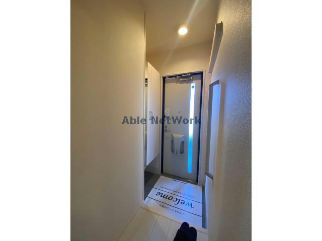 玄関　※同型タイプです。（101）