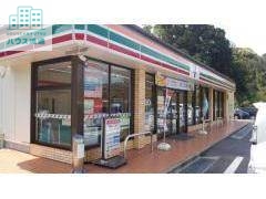 コンビニ　セブンイレブン長与まなび野店（コンビニ）まで1404m