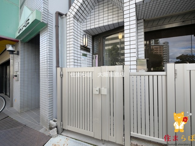 エントランス　共用部の印象も大切に