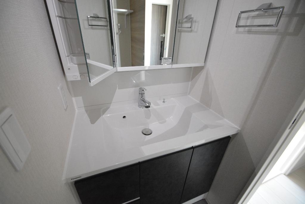 洗面設備　洗髪洗面化粧台