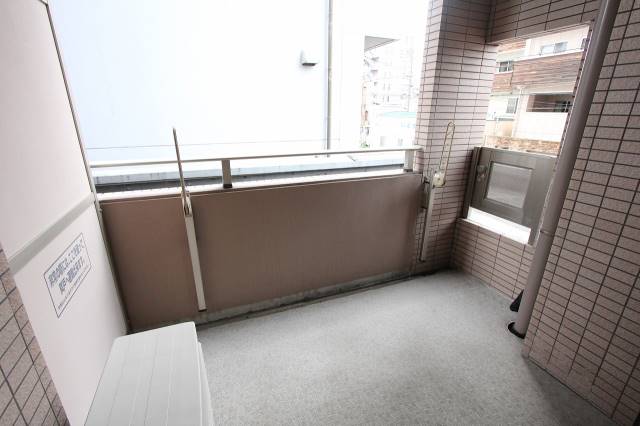 バルコニー　バルコニーも広々