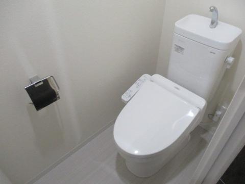 トイレ　シャワー付トイレ