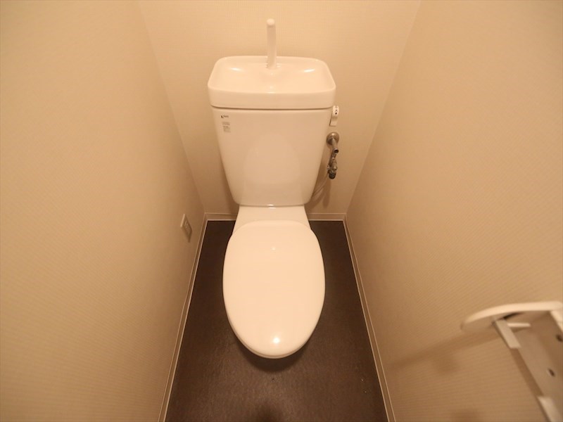 トイレ　洋式トイレ（温水洗浄便座設置可）