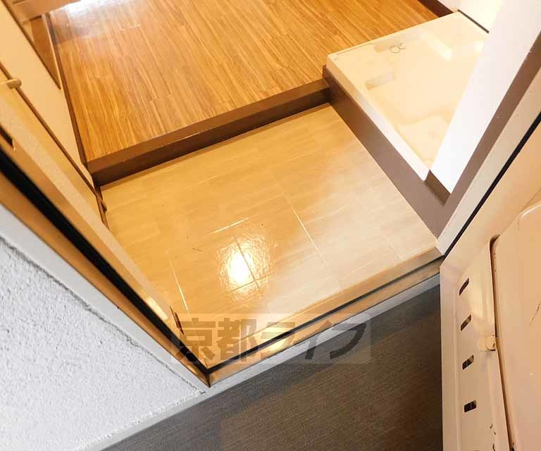 玄関　綺麗なキッチンです