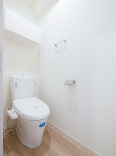 トイレ　※同仕様写真
