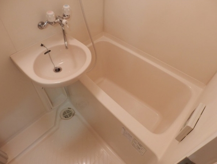 バス・シャワールーム　☆ゆったりくつろげるお風呂☆