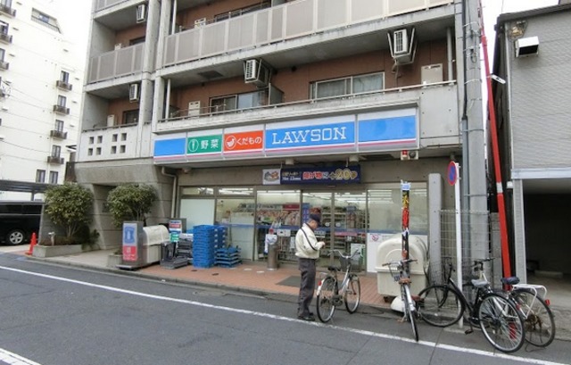 コンビニ　ローソン千束4丁目店（コンビニ）まで631m