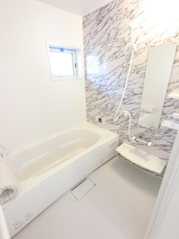 バス・シャワールーム　図面と現状に相違がある場合には現状を優先