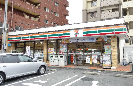 コンビニ　【セブンイレブン八幡光明2丁目店】（コンビニ）まで631m