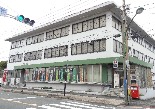 郵便局　【折尾丸尾町郵便局】（郵便局）まで451m