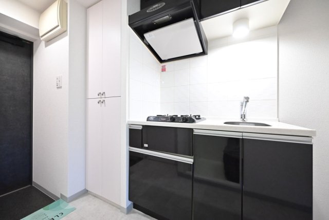 キッチン　コンパクトなキッチンで掃除もラクラク