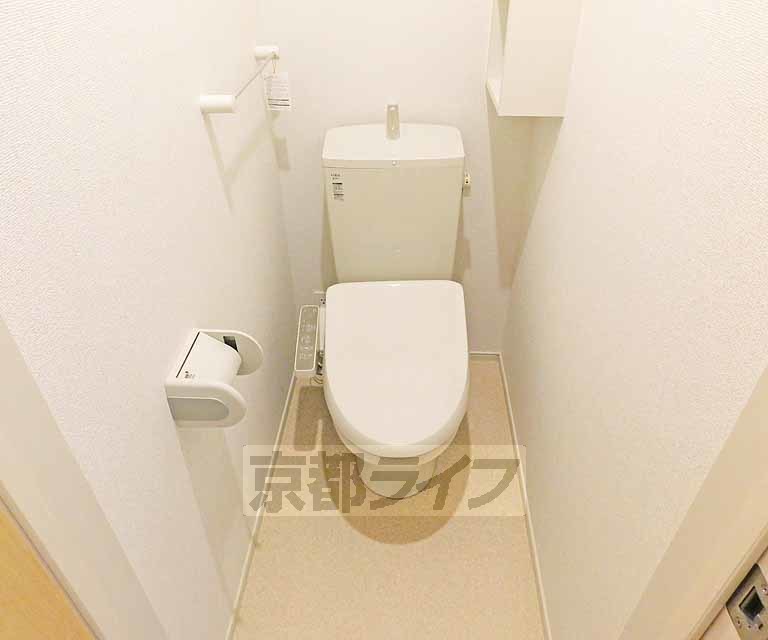 トイレ　足元ゆったり～！