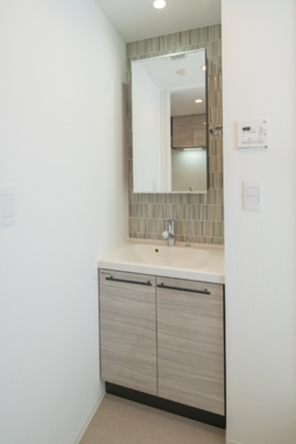 洗面設備　※写真は同タイプ住戸です。