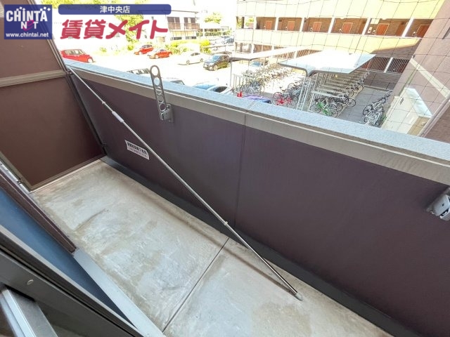 バルコニー　同じ物件、別部屋の写真です