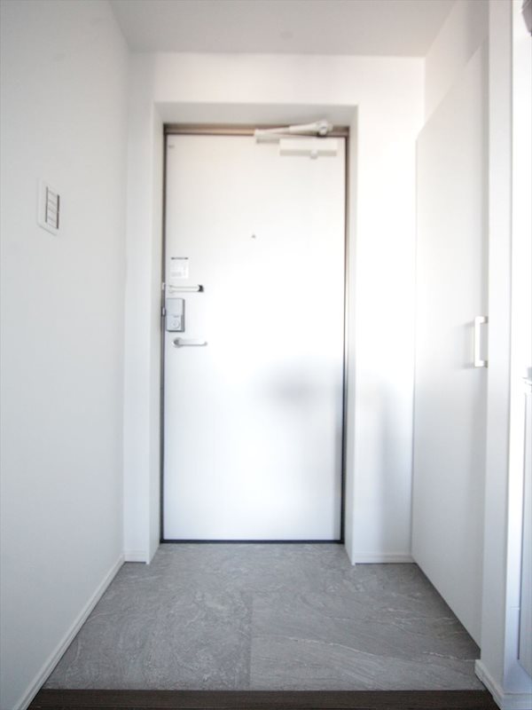 玄関　玄関（シューズボックス付）　同仕様写真