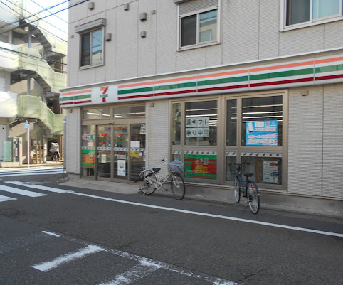 コンビニ　セブンイレブン 大田区千鳥2丁目店（コンビニ）まで468m