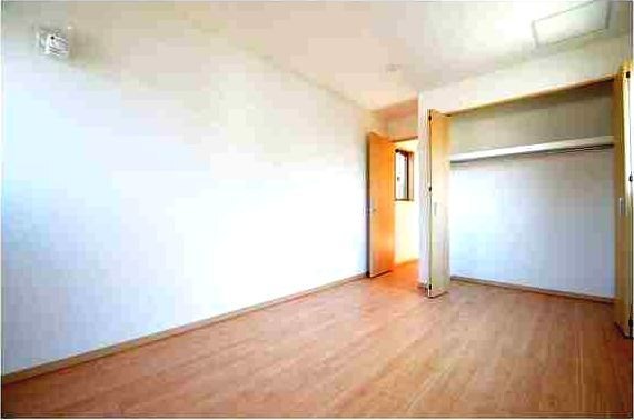 収納　クローゼット付き