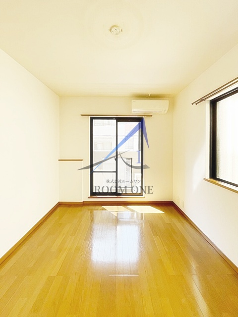 居室・リビング　洋室のお部屋です。