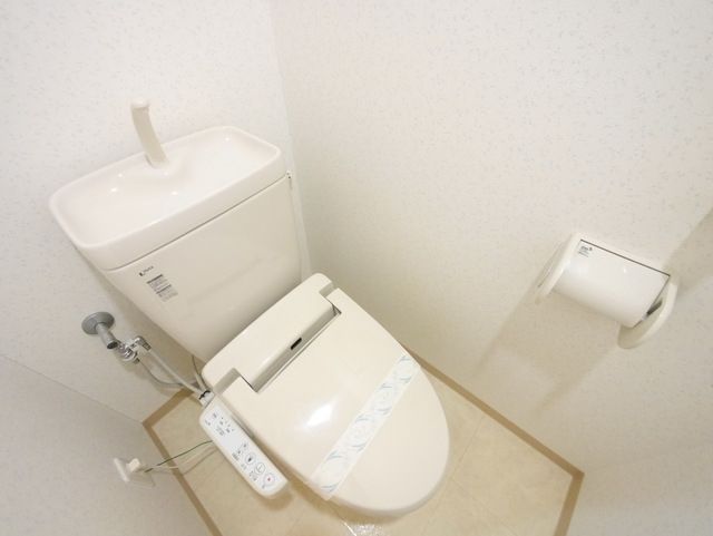 トイレ　タウンハウジングまで★