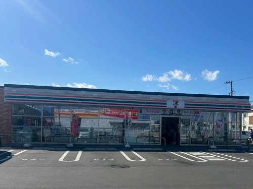 コンビニ　セブンイレブン 新居浜土橋1丁目店（コンビニ）まで579m