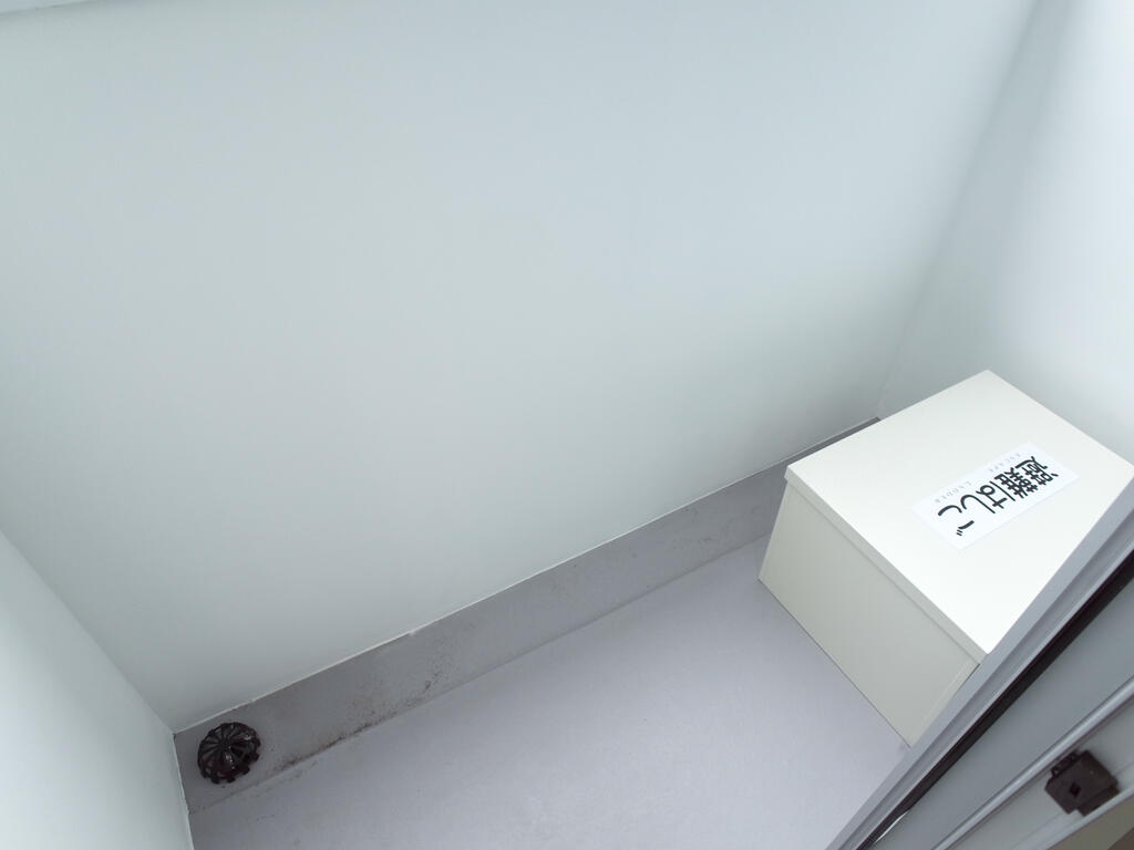 バルコニー　テラスの照明もおしゃれです。