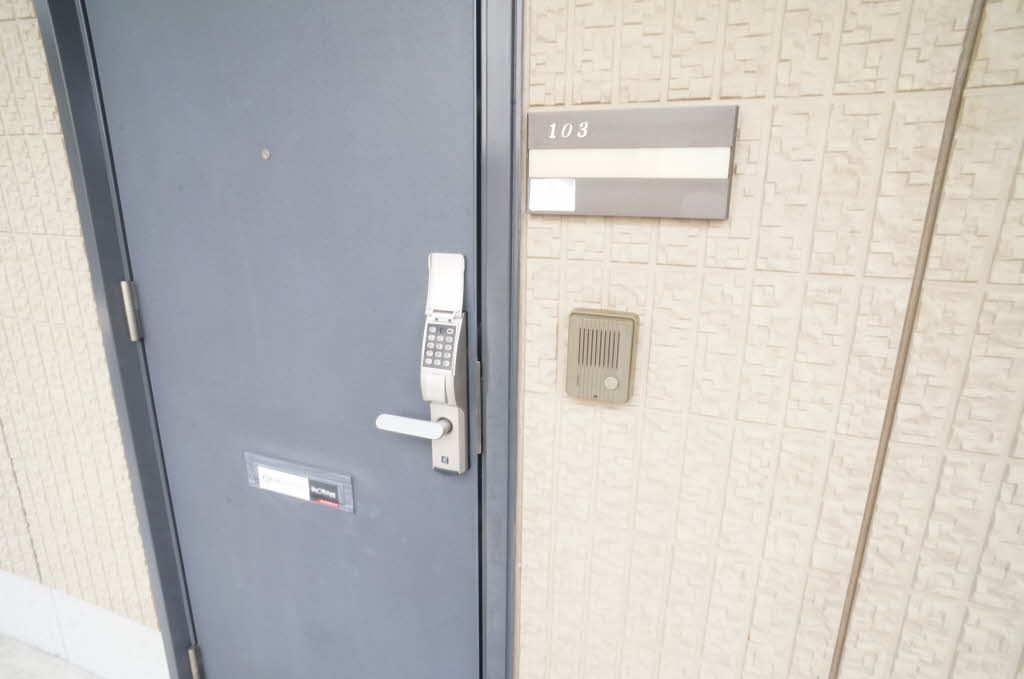 セキュリティ　玄関鍵