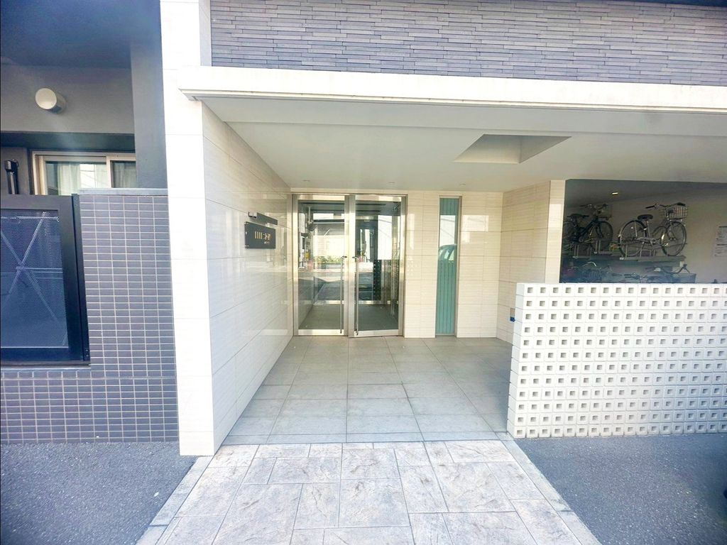 エントランス　エントランス