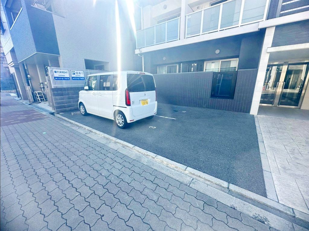 駐車場　駐車場