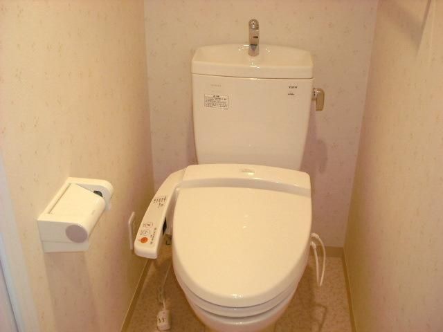 トイレ　★お部屋探しは株式会社タウンハウジング東京まで★