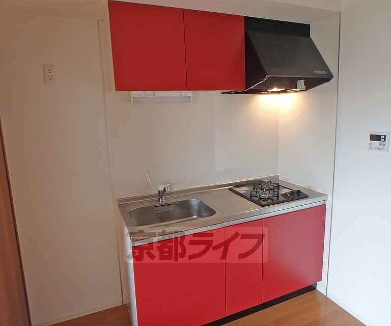 キッチン　２口コンロ付です