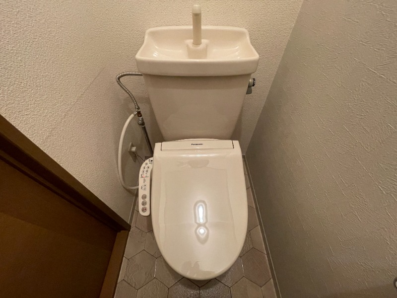 トイレ　別号室