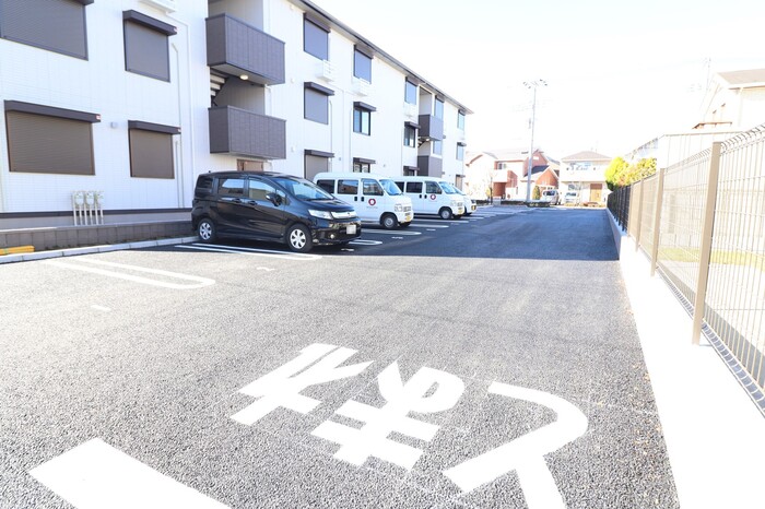 駐車場　駐車場