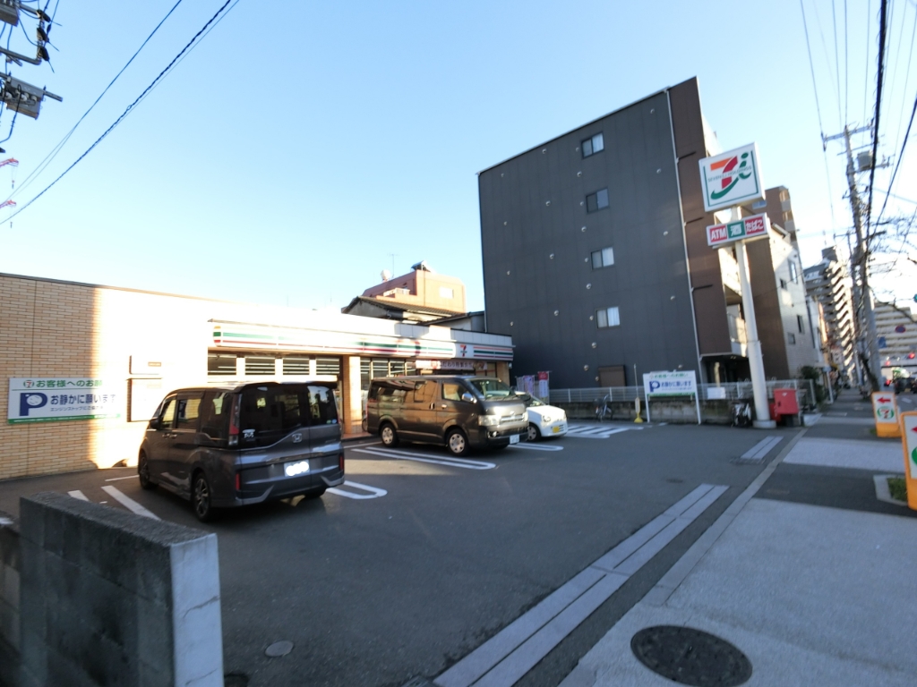 コンビニ　セブンイレブン 墨田八広はなみずき通り店（コンビニ）まで332m