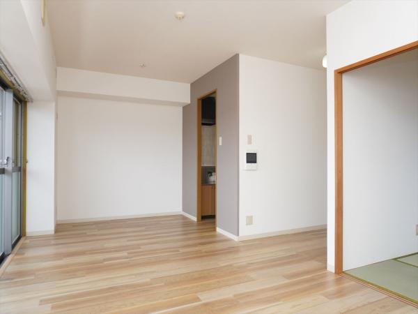 居室・リビング　内装