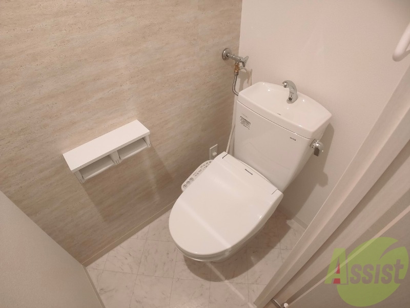 トイレ　ウォシュレットがついたトイレです。安心して使用できますね。