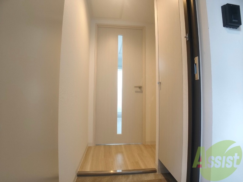 玄関　玄関です。白を基調としていて清潔感があります！