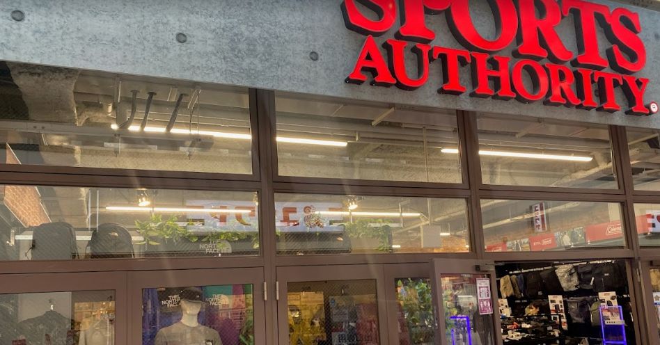 ショッピングセンター　スポーツオーソリティビーンズ赤羽店（ショッピングセンター）まで562m