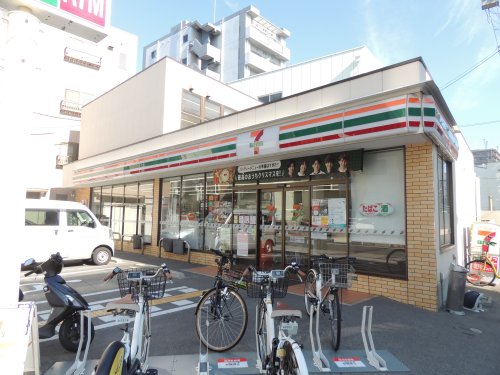 コンビニ　セブンイレブン 大阪大淀中店（コンビニ）まで318m