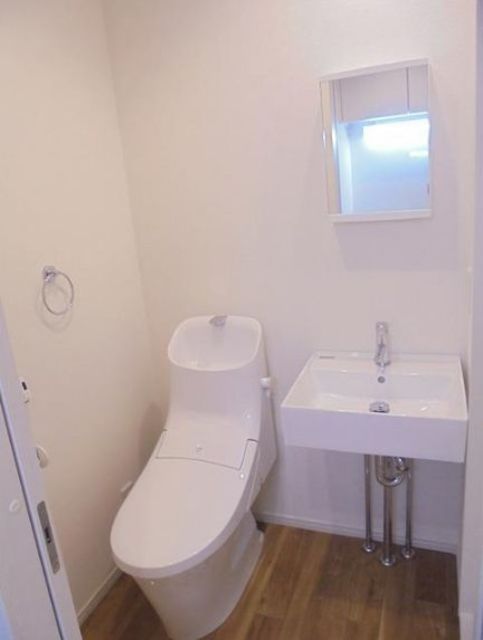 トイレ　別部屋参考写真